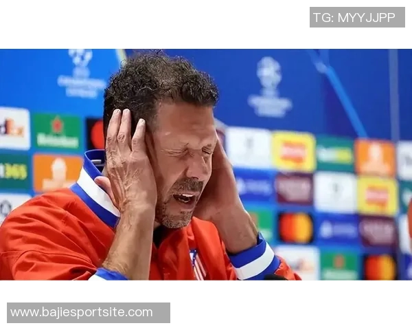 酋长球场热水故障回顾马竞训练中断十分钟后恢复正常 酋长球场热水故障回顾马竞训练中断十分钟后恢复正常