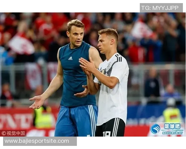 诺伊尔反思失球原因:错误决定与第二落点的失误分析